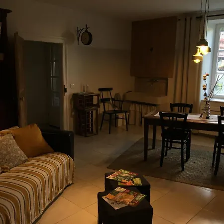 Oda ve Kahvaltı D'hotes La Bottee 3*