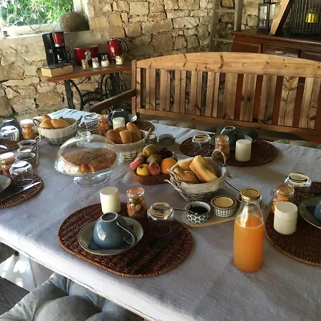 D'hotes La Bottee Bed & Breakfast