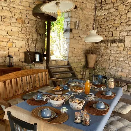 Bed and Breakfast D'hotes La Bottee 3*